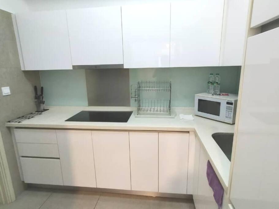 Afiniti Residensi Legoland Medini Apartment Нусаджая Екстериор снимка