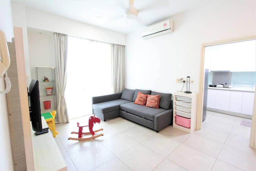 Afiniti Residensi Legoland Medini Apartment Нусаджая Екстериор снимка
